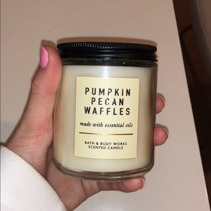 Bath&Body Works Pumpkin Pecan Waffle 1 Wick Candle